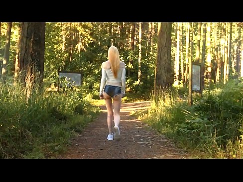 ❤️ Mukadzi akanaka anofamba zvishoma nezvishoma, kwete vhidhiyo isina kupfeka Mberi pa %sn.porno-flix.ru % ❌️❤